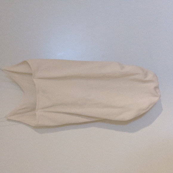 Urban Outfitters Spaghetti strap bodysuit - Picture 4 of 7